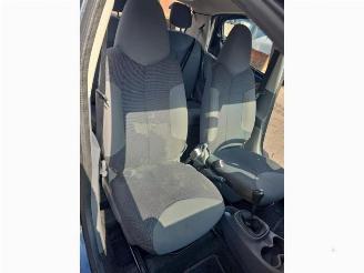 Peugeot 107 107, Hatchback, 2005 / 2014 1.0 12V picture 14