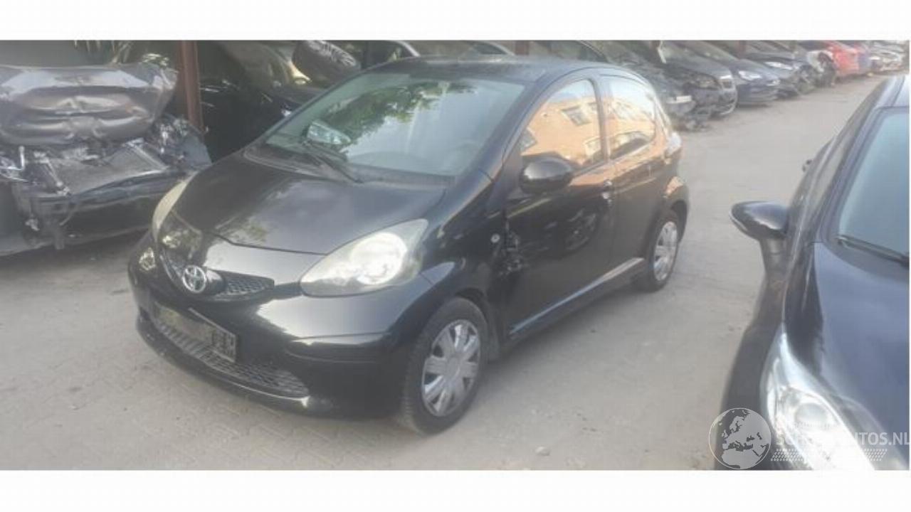 Toyota Aygo Aygo (B10), Hatchback, 2005 / 2014 1.0 12V VVT-i