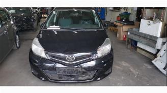 Toyota Yaris Yaris III (P13), Hatchback, 2010 / 2020 1.0 12V VVT-i picture 2