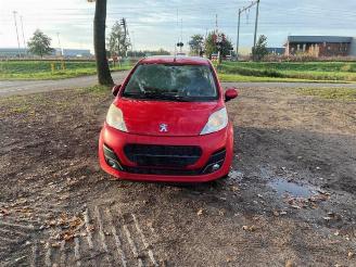 Salvage car Peugeot 107 107, Hatchback, 2005 / 2014 1.0 12V 2012/3
