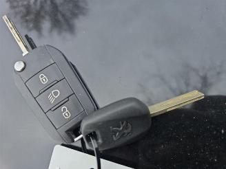 Peugeot 208 208 I (CA/CC/CK/CL), Hatchback, 2012 / 2019 1.2 Vti 12V PureTech 82 picture 25