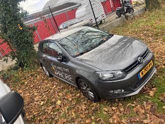 Schadeauto Volkswagen Polo POLO 1.2 AIRCO BENZINE 2011/1