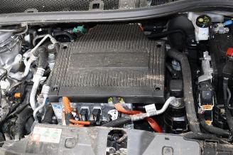 Peugeot 2008 2008 (UD/UK/UR/US/UX), MPV, 2019 e-2008 50 kWh picture 11