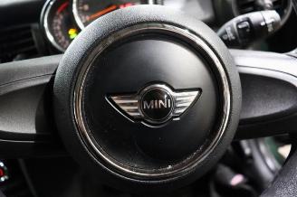 Mini Cooper Mini (F55), Hatchback 5-drs, 2014 1.5 12V Cooper picture 16