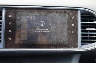 Peugeot 308 308 SW (L4/L9/LC/LJ/LR), Combi 5-drs, 2014 / 2021 1.6 BlueHDi 120 picture 14