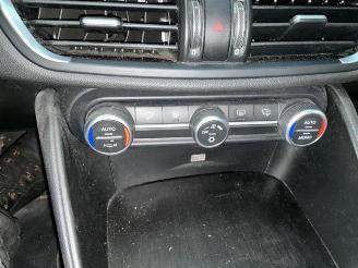 Alfa Romeo Giulia Giulia (952), Sedan, 2015 2.2d 150 16V picture 13