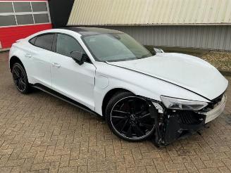 Coche siniestrado Audi E-tron e-tron GT (F83), Liftback, 2020 Competition 93 kWh 2022/7