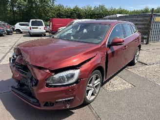 Volvo V-60 2.4 D6 AWD PLUG IN HYBRID  SUMMUM picture 2