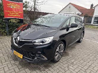 Voiture accidenté Renault Scenic GRAND SENIC  1.3 TCe Business Zen 7 pers, 2022/1