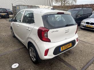 damaged passenger cars Kia Picanto 1.0 DPI  Comfortline 2024/2