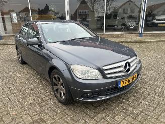 krockskadad bil auto Mercedes C-klasse 180 CGI BLEU EFFICIENCY BUSINESS CLASS 2010/9