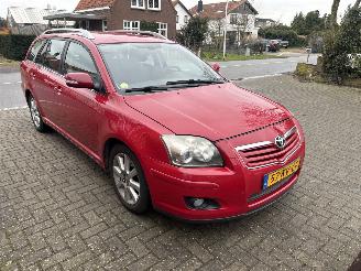 Schadeauto Toyota Avensis 1.8 VVTI LUNA 2007/10