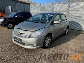 Salvage car Toyota Verso Verso, MPV, 2009 / 2018 2.0 16V D-4D-F 2011/12