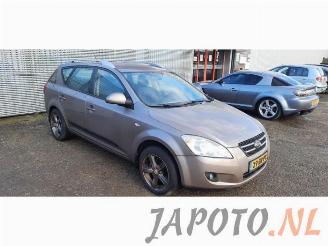 Kia Cee d Cee'd Sporty Wagon (EDF), Combi, 2007 / 2012 2.0 16V picture 6