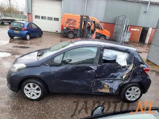 Toyota Yaris Yaris III (P13), Hatchback, 2010 / 2020 1.0 12V VVT-i picture 2