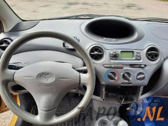 Toyota Yaris Yaris (P1), Hatchback, 1999 / 2005 1.0 16V VVT-i picture 12
