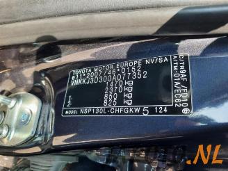 Toyota Yaris Yaris III (P13), Hatchback, 2010 / 2020 1.33 16V Dual VVT-I picture 10