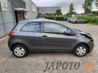 Toyota Yaris Yaris II (P9), Hatchback, 2005 / 2014 1.0 12V VVT-i picture 5