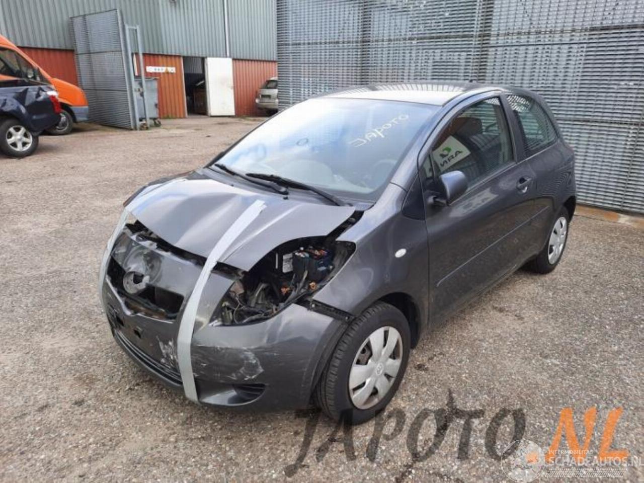 Toyota Yaris Yaris II (P9), Hatchback, 2005 / 2014 1.0 12V VVT-i
