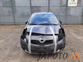 Toyota Yaris Yaris II (P9), Hatchback, 2005 / 2014 1.0 12V VVT-i picture 7