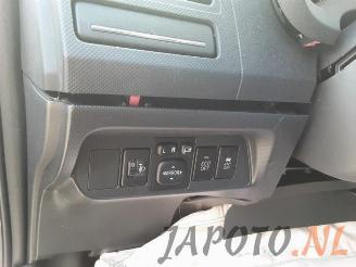 Toyota Auris Auris (E15), Hatchback, 2006 / 2012 1.33 Dual VVT-I 16V picture 10
