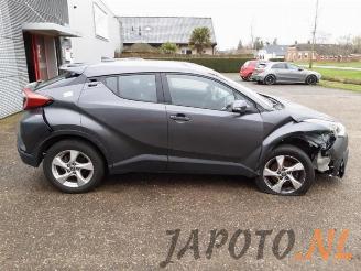 Toyota C-HR C-HR (X1,X5), SUV, 2016 1.2 16V Turbo picture 6