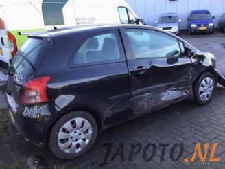 Toyota Yaris Yaris II (P9), Hatchback, 2005 / 2014 1.3 16V VVT-i picture 5