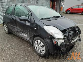 Toyota Yaris Yaris II (P9), Hatchback, 2005 / 2014 1.3 16V VVT-i picture 11
