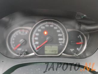 Toyota Yaris Yaris III (P13), Hatchback, 2010 / 2020 1.0 12V VVT-i picture 18