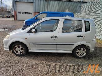 Daihatsu Young-rv YRV (M2), Hatchback, 2000 / 2006 1.0 12V DVVT STi picture 2