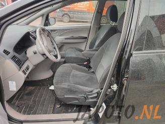 Mitsubishi Grandis Grandis (NA), MPV, 2004 / 2010 2.4 16V MIVEC picture 9