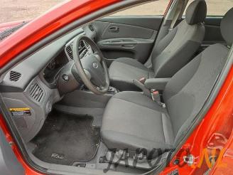 Kia Rio Rio II (DE), Hatchback, 2005 / 2011 1.4 16V picture 11
