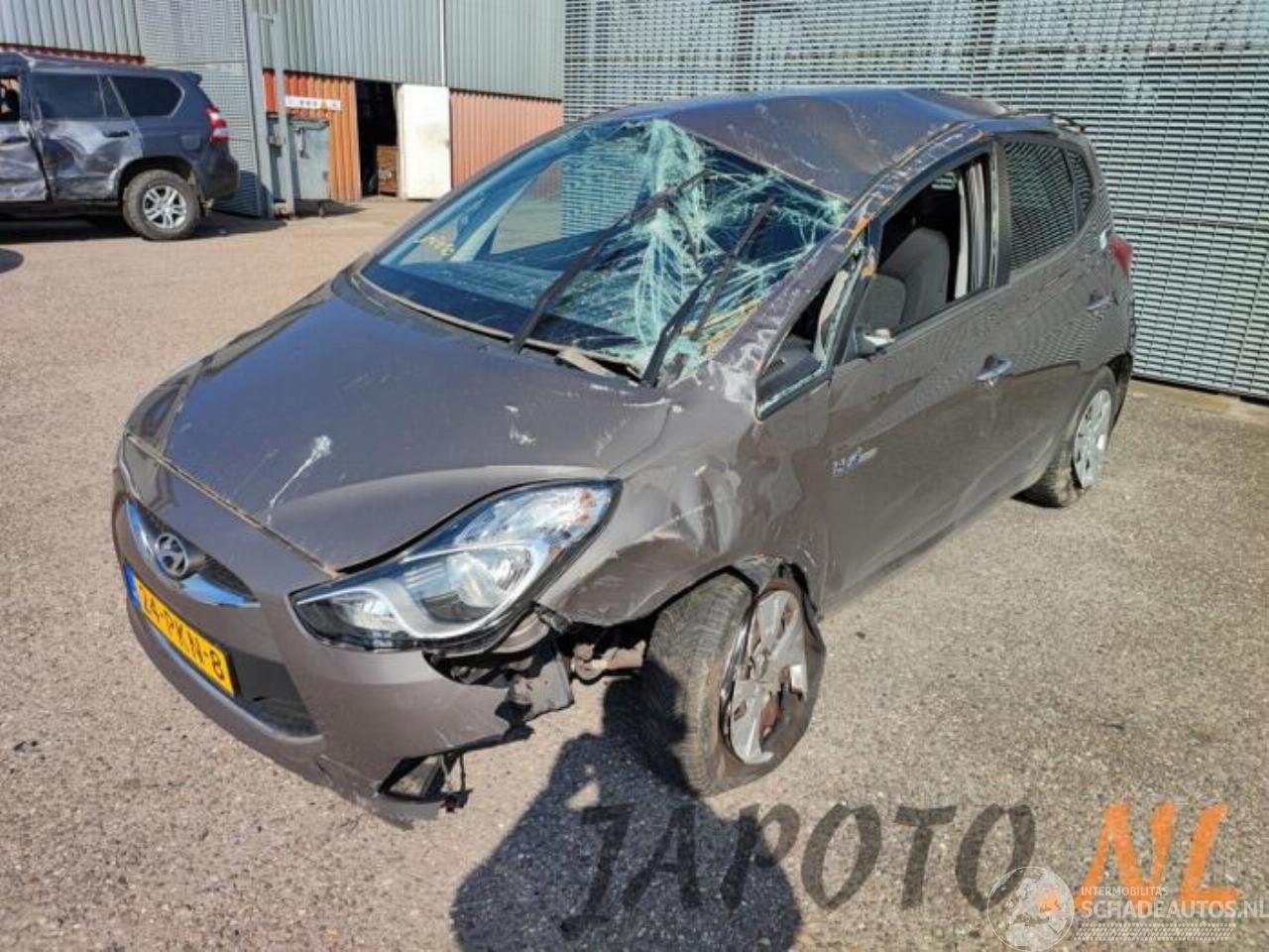 Hyundai Ix20 iX20 (JC), SUV, 2010 / 2019 1.4i 16V