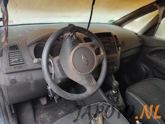 Kia Venga Venga, MPV, 2010 / 2019 1.6 CVVT 16V picture 10