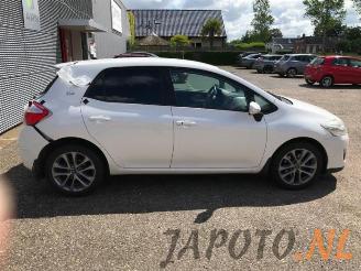 Toyota Auris Auris (E15), Hatchback, 2006 / 2012 1.8 16V HSD Full Hybrid picture 5