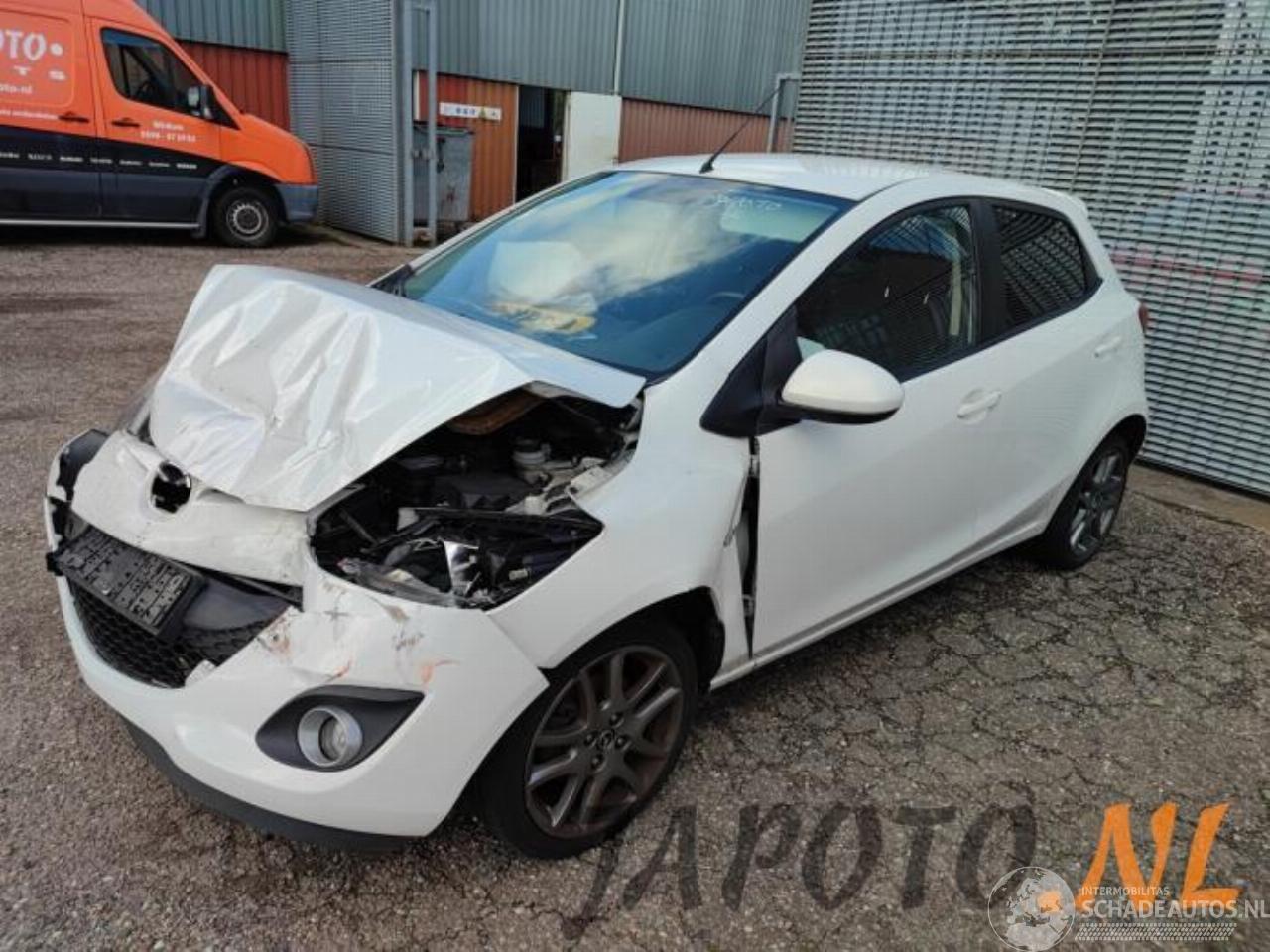 Mazda 2 2 (DE), Hatchback, 2007 / 2015 1.3 16V MZR