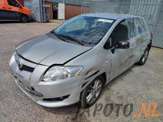 Coche siniestrado Toyota Auris Auris (E15), Hatchback, 2006 / 2012 1.6 Dual VVT-i 16V 2008/11