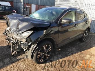 demontáž osobní automobily Nissan Qashqai Qashqai (J11), SUV, 2013 1.3 DIG-T 140 16V 2019/9