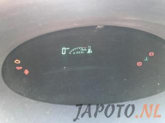 Toyota Yaris Yaris (P1), Hatchback, 1999 / 2005 1.3 16V VVT-i picture 16