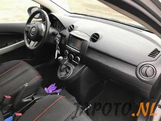 Mazda 2 2 (DE), Hatchback, 2007 / 2015 1.3 16V MZR picture 9