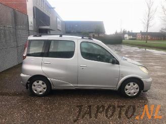 Toyota Yaris-verso Yaris Verso (P2), MPV, 1999 / 2005 1.3 16V picture 5