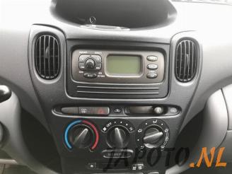 Toyota Yaris-verso Yaris Verso (P2), MPV, 1999 / 2005 1.3 16V picture 13