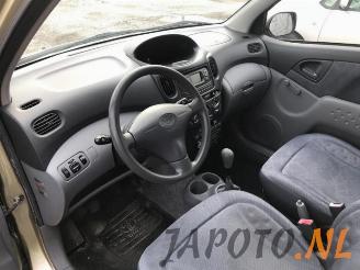 Toyota Yaris-verso Yaris Verso (P2), MPV, 1999 / 2005 1.3 16V picture 16