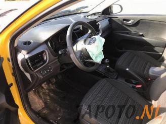 Kia Stonic Stonic (YB), SUV, 2017 1.2 MPI 16V picture 10