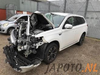 demontáž osobní automobily Mitsubishi Outlander Outlander (GF/GG), SUV, 2012 / 2022 2.0 16V PHEV 4x4 2018/1