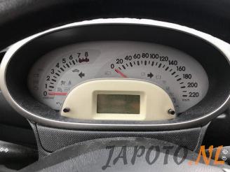 Daihatsu Sirion Sirion 2 (M3), Hatchback, 2005 1.3 16V DVVT picture 12