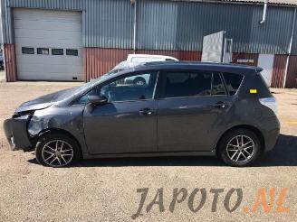Toyota Verso Verso, MPV, 2009 / 2018 1.6 D-4D 16V picture 2