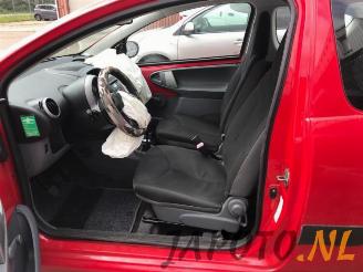 Toyota Aygo Aygo (B10), Hatchback, 2005 / 2014 1.0 12V VVT-i picture 8