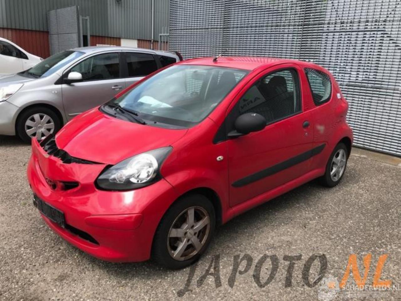Toyota Aygo Aygo (B10), Hatchback, 2005 / 2014 1.0 12V VVT-i