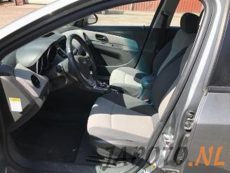 Chevrolet Cruze Cruze (300), Sedan, 2009 / 2015 1.8 16V VVT picture 9